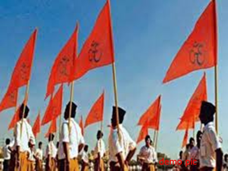 Rashtriya Swayamsevak Sangh With The Breath Loved Ones Left Hands In The Corona Era Rss Volunteers Are Playing The Relationship Of Humanity