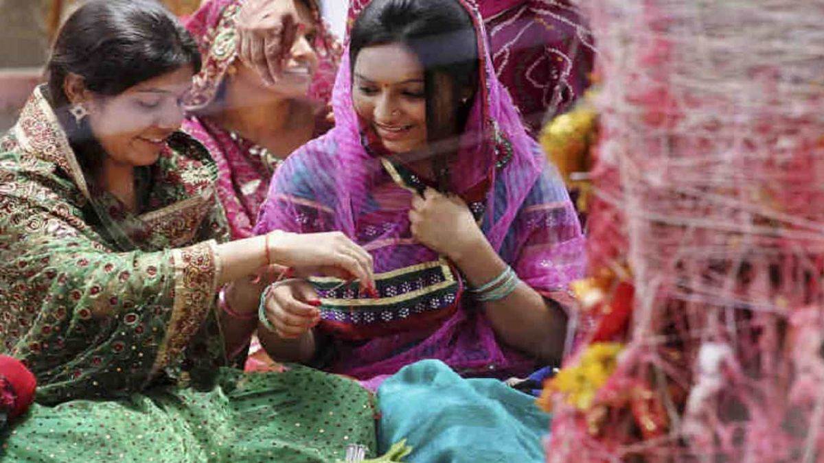 KASHMIRI MEHNDI RAAT ll CINEMATIC ll KASHMIRI WEDDING - YouTube