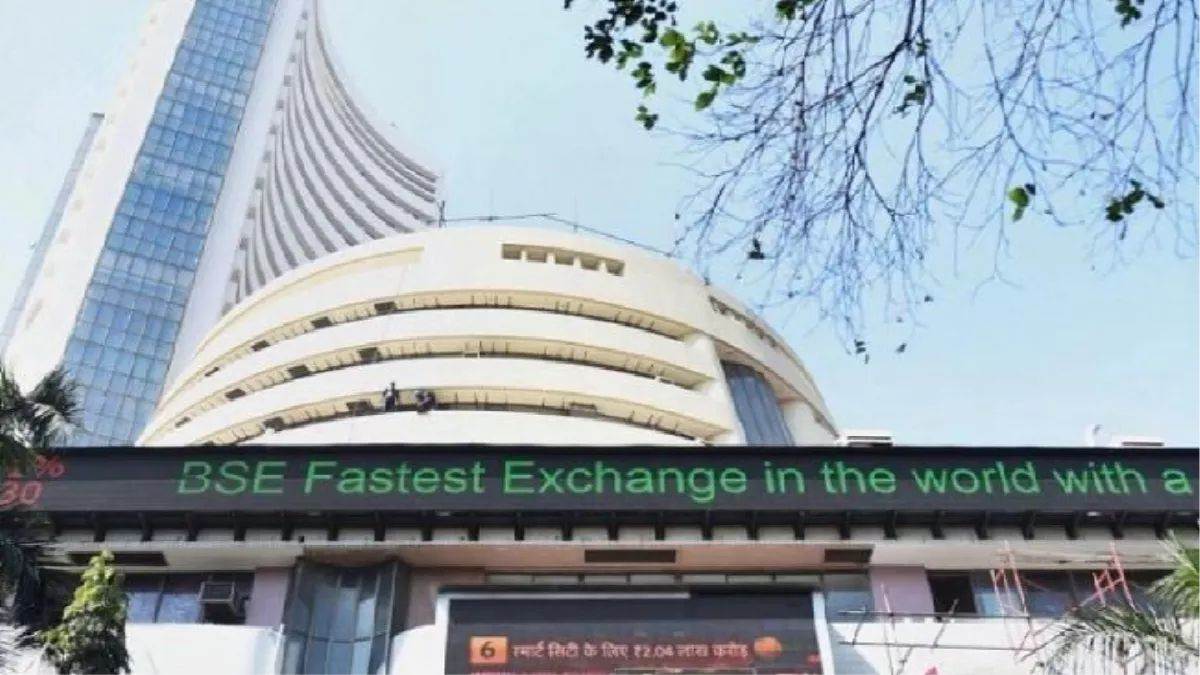 Share Market Replace: टाटा मोटर्स का शेयर टूटा, सिपला में रही तेजी, सेंसेक्स 72,776.13 पर बंद