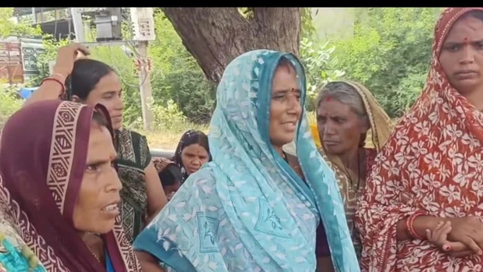 देवास में महिलाओं से ₹15-20 लाख के जेवर की ठगी, डिजाइन कॉपी करने का झांसा देकर महिला फरार, पुलिस ने दर्ज किया मामला