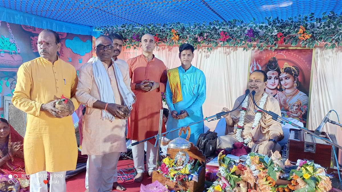 माता अनुसुइया से देवियां करने लगी थी ईर्ष्या : धराचार्य