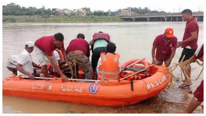 दोस्तों संग अरपा में नहाने गया था 14 साल का सौरभ, गहरे पानी में डूबने से मौत, जबड़ापारा में पसरा सन्नाटा