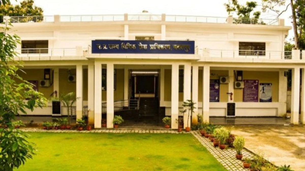 जबलपुर नगर निगम और 16 जोन कार्यालयों में लगी लोक अदालत, सर्वर डाउन से करदाताओं को परेशानी