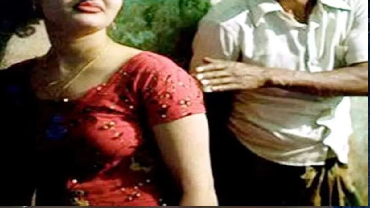 फ़ार्चून के खेत में फ़्लोरिडा के अनुमान में मिला प्रेमी जोड़ा, पुरालेख ने की धुनाई; पंचायत ने किया ये फैसला 1 फ़्रांथम के खेत में फ़्लोरिडा के अनुमान में मिला प्रेमी जोड़ा, फ़्रांसीसी ने की धुनाई; पंचायत ने किया ये फैसला