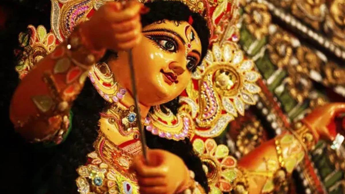 नवरात्र और दुर्गा पूजा एक नहीं, अलग है…जानें दोनों पर्वों के बीच क्या अंतर