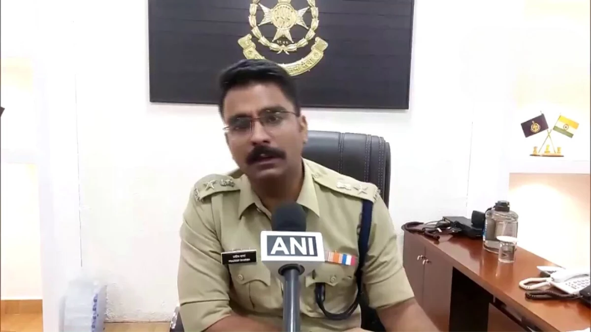 उज्जैन SP के नाम से फर्जी फेसबुक आइडी, लोगों को सस्ता फर्नीचर बेचने का झांसा