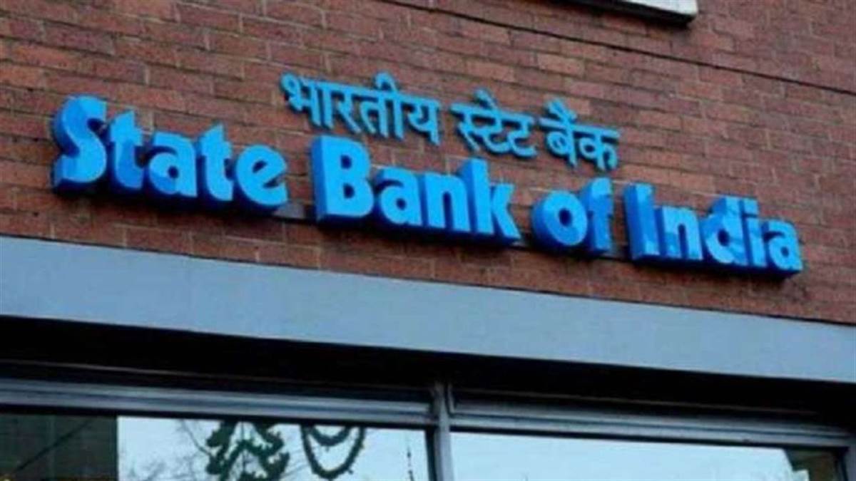 SBI FD Interest Rates: एसबीआई के ग्राहकों के लिए गुड न्यूज, बैंक ने बढ़ा दी एफडी पर ब्याज दरें