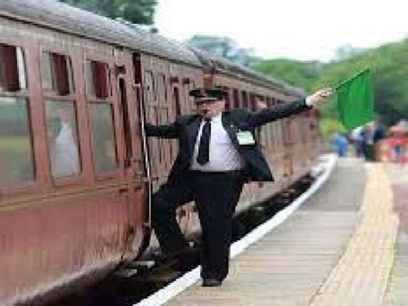 'ट्रेन गार्ड नाम से 168 वर्ष बाद आजादी, अब सम्मान से कहलाएंगे ट्रेन प्रबंधक