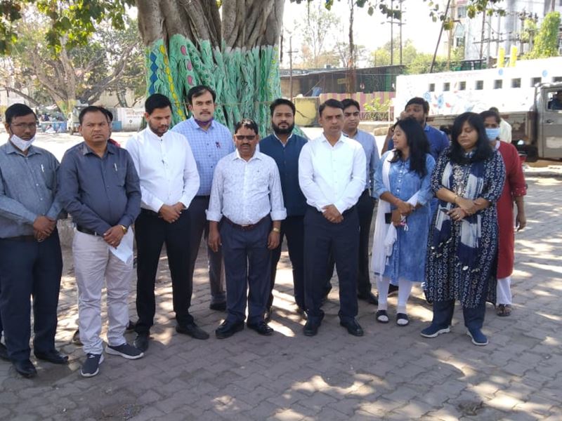 Tahsildar Protest Raipur: रायपुर: 17 सूत्रीय मांगों को लेकर 550 से अधिक तहसीलदारों और नायब तहसीलदारों ने किया प्रदर्शन