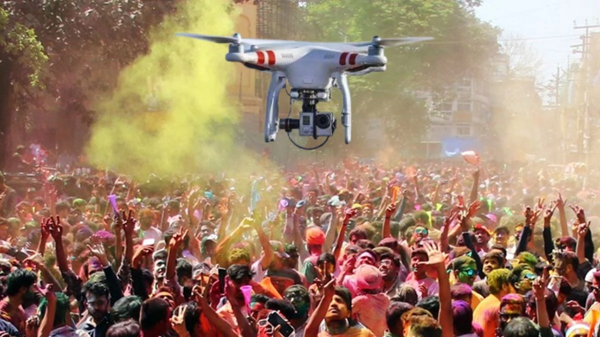 Hoil 2025: इंदौर में होली पर पुलिस ड्रोन से कर रही निगरानी, 1500 अतिरिक्त जवान तैनात