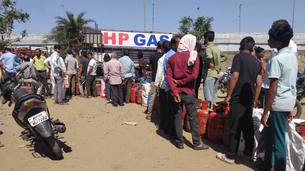 MP के राजगढ़ में गैस एजेंसियों के लिए नए नियम लागू, ज्यादा पैसे लिए तो होगी कार्रवाई, कलेक्टर का आदेश