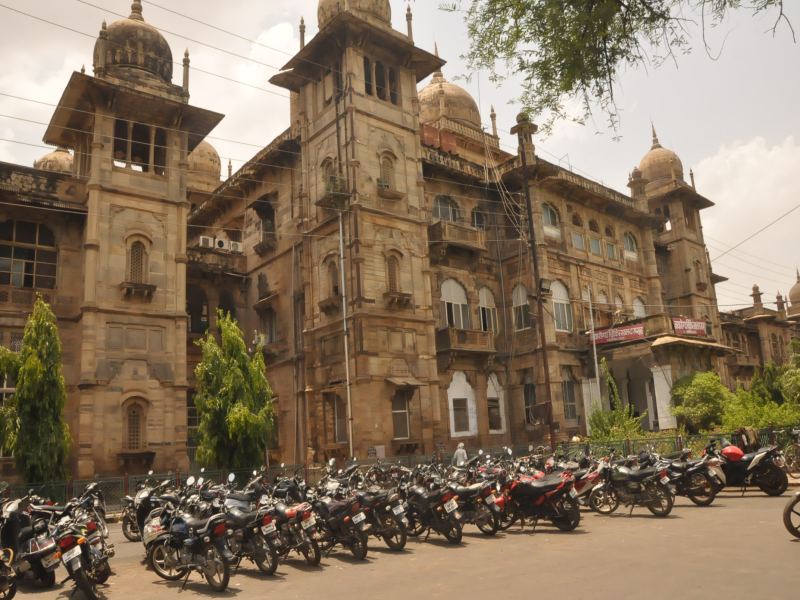 Gwalior crime news: हत्या के मामले में जेल में बंद कैदी ने निगला जहरीला पदार्थ