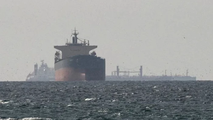 होर्मुज में अमेरिकी नाकेबंदी के बावजूद गुजरा ब्लैकलिस्टेड चीनी टैंकर, अंतरराष्ट्रीय स्तर पर मची हलचल