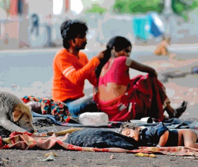 आंसमा बन गया इनकी छत
