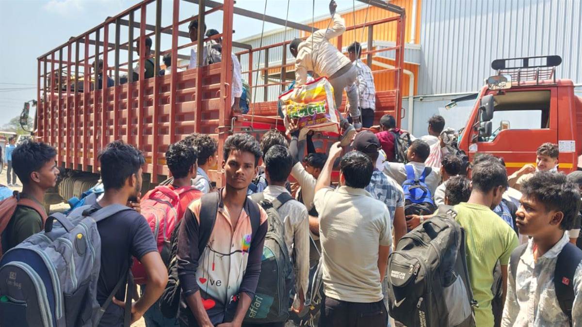 देवास की पटाखा फैक्ट्री में हुए हादसे के मृतकों को चार-चार लाख रुपए मदद देगी सरकार, सीएम मोहन यादव ने की घोषणा