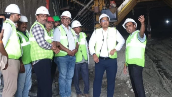 सिंहस्थ 2028 के लिए दिसंबर तक पूरा हो जाएगा इंदौर-खंडवा नेशनल हाईवे का काम, भेरुघाट के जाम से जुलाई में मिलेगी मुक्ति सिंहस्थ 2028 के लिए दिसंबर तक पूरा हो जाएगा इंदौर-खंडवा नेशनल हाईवे का काम, भेरुघाट के जाम से जुलाई में मिलेगी मुक्ति