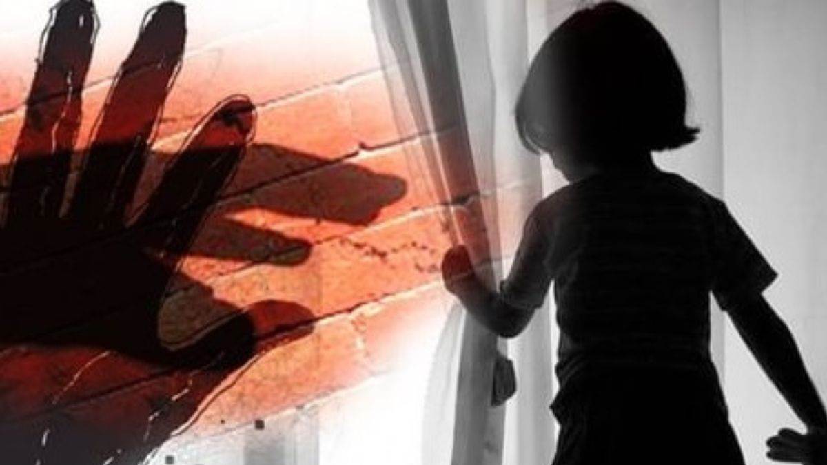 मुरैना में माता-पिता के साथ भात देने आई 7 साल की मासूम की बेरहमी से हत्या; गड्ढे में मिला शव