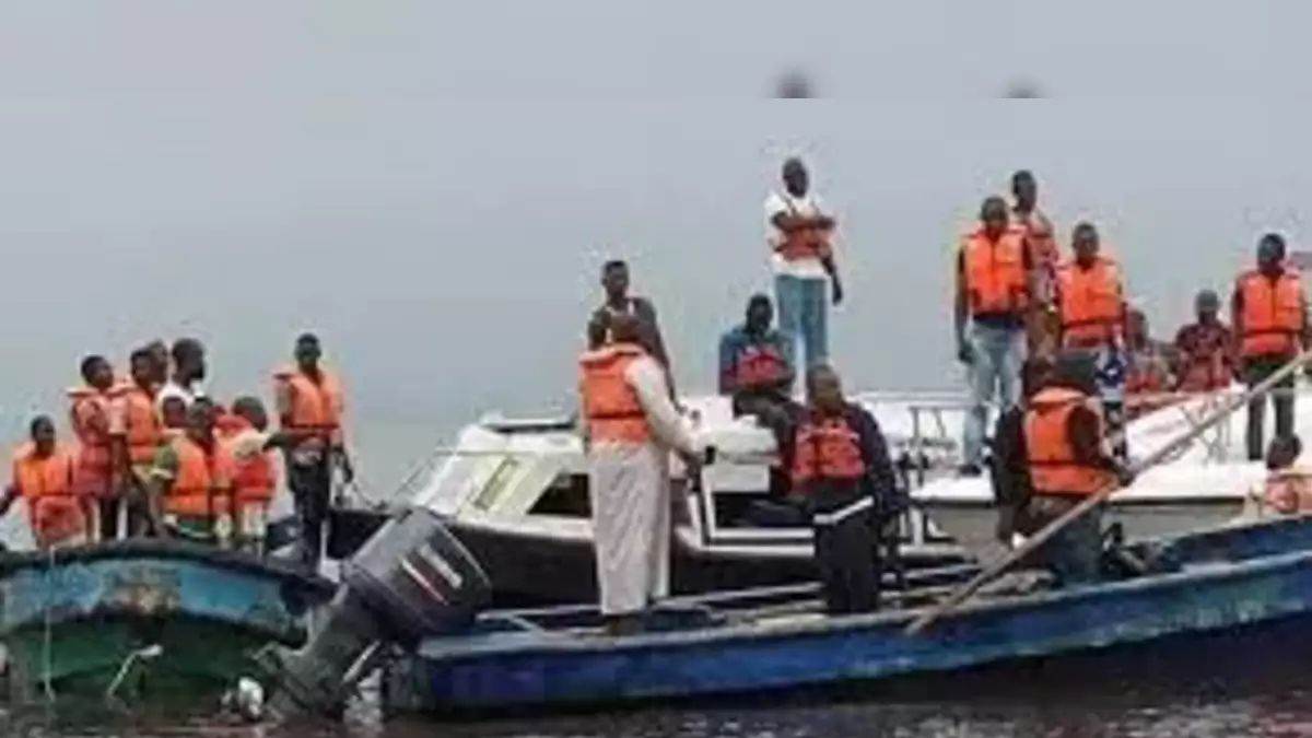 Nigeria Accident: नाइजीरिया में भीषण हादसा नाव पलटने से 100 लोगों की मौत रेस्क्यू ऑपरेशन जारी - Nigeria Accident Horrific accident in Nigeria 100 people died due to boat overturning rescue ...
