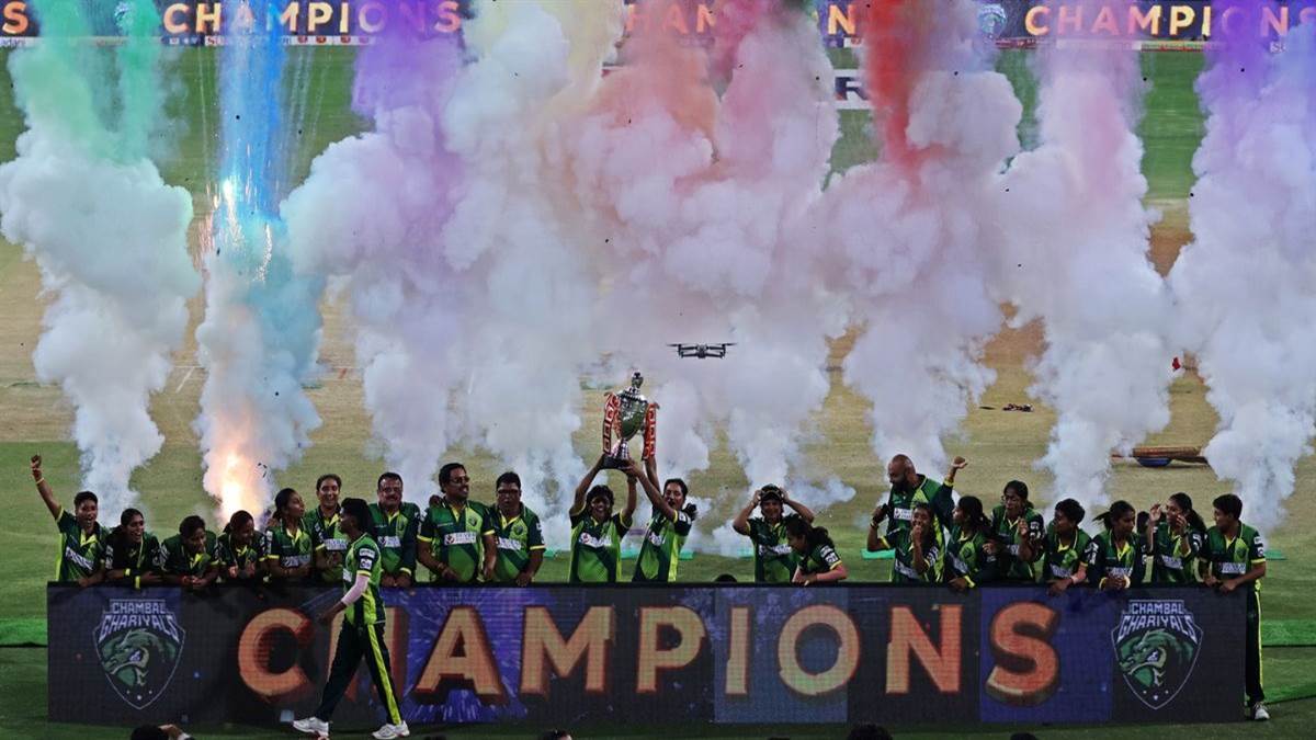 MPL 2026: चंबल घड़ियाल्स टीम बनी चैंपियन, महिला वर्ग में ग्वालियर शेरनीस को हराया
