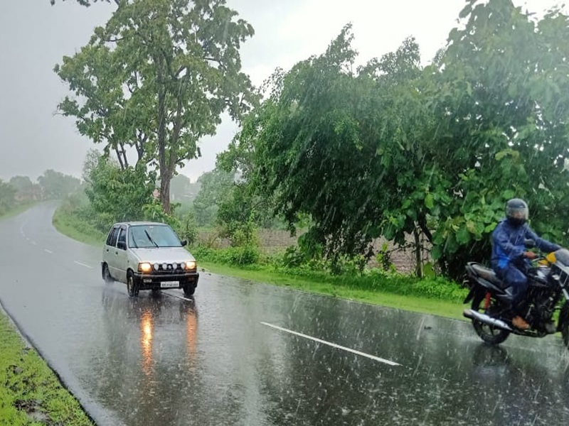 Madhya Pradesh Weather Update: मध्य प्रदेश में इसलिये हो रही छिटपुट बरसात जानिये कब होगी तेज बारिश - Madhya Pradesh Weather Update This is why it is raining in Madhya Pradesh know