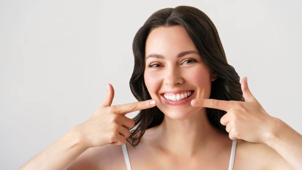 Cavity Problem: खाना-पीना हो रहा है मुश्किल, तो हो सकती है दांतों में कैविटी की समस्या