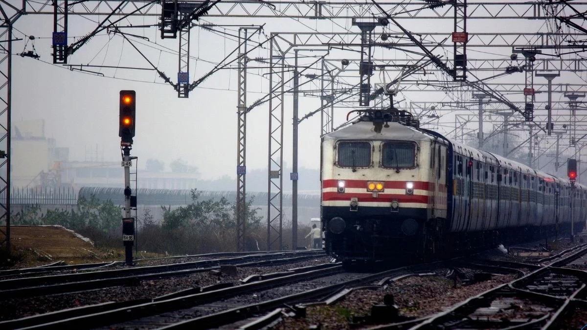 Indian Railways: भोपाल मंडल सहित पश्चिम मध्य रेलवे में 16 जुलाई से आठ घंटे पहले जारी हो जाएगा रिजर्वेशन चार्ट