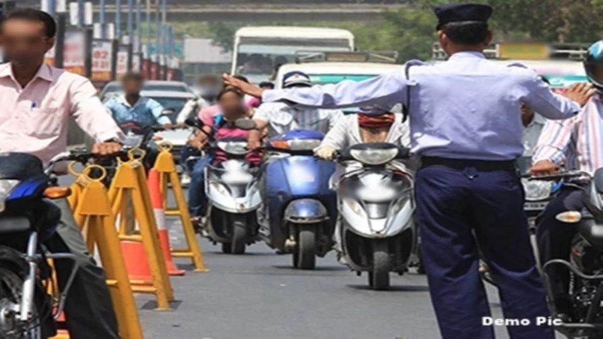 भोपाल में ट्रैफिक पुलिस का विशेष अभियान, हूटर और अवैध ब्लैक फिल्म लगे वाहनों पर चला डंडा, वसूला ₹17 हजार जुर्माना