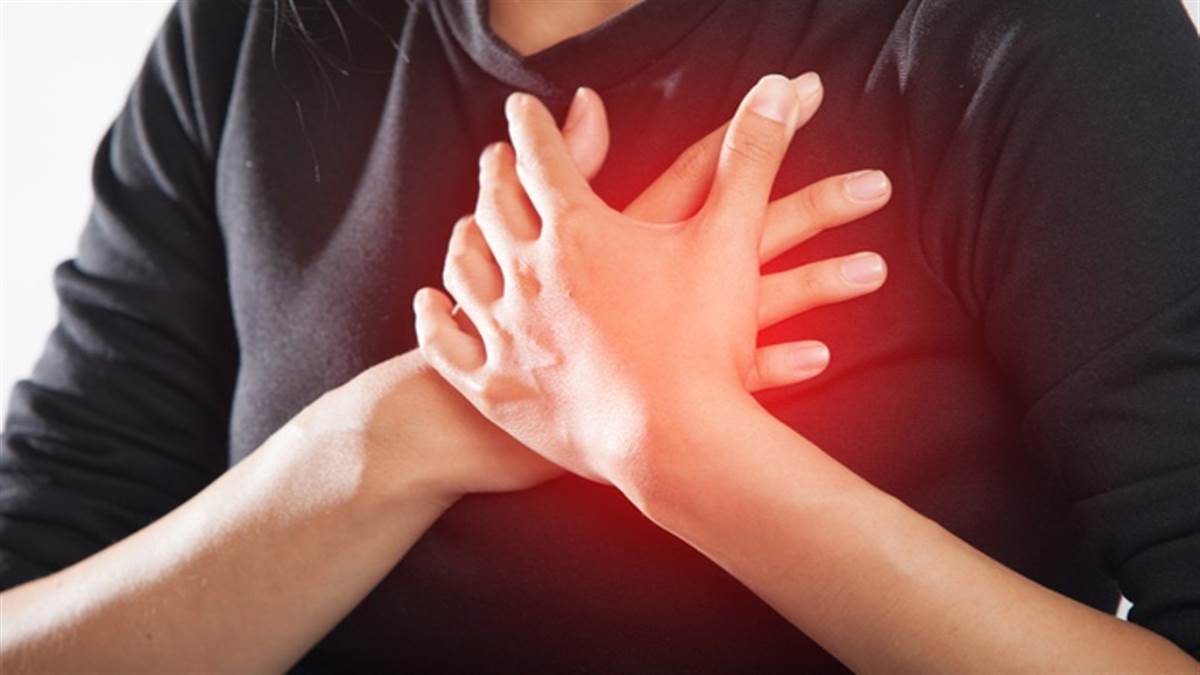 Cardiac Arrest: कितना खतरनाक है कार्डियक अरेस्ट, लक्षण से लेकर बचाव के  तरीके तक, जानिए सबकुछ - Health tips cardiac arrest know symptoms and how  can save the patient life