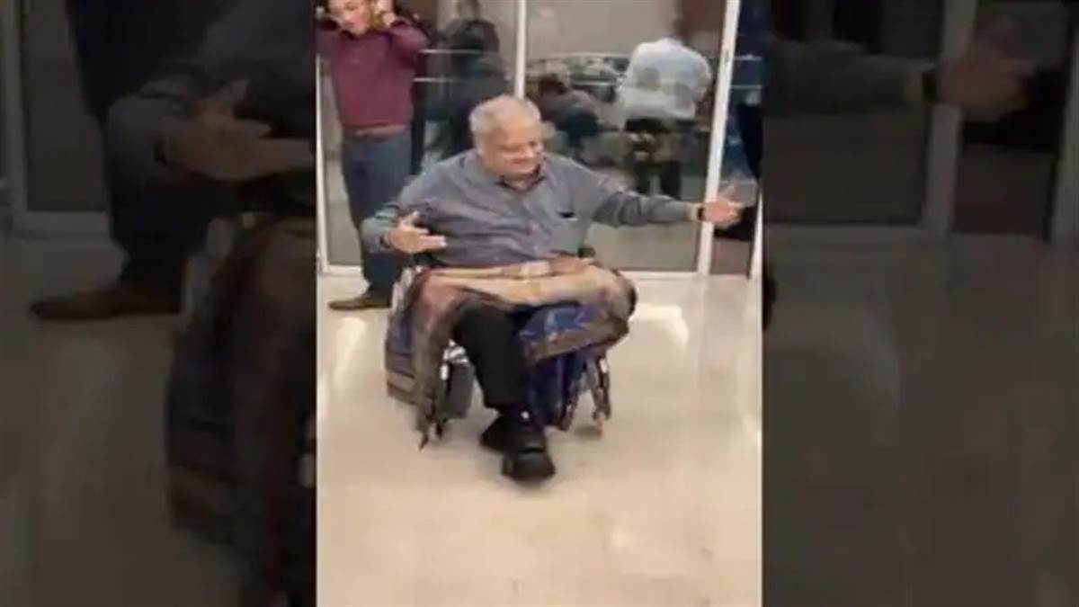 Rakesh Jhunjhunwala जब व्हीलचेयर पर राकेश झुनझुनवाला ने किया शानदार