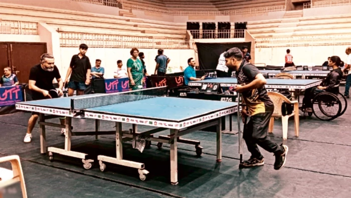 इंदौर में चल रही पैरा राष्ट्रीय रैंकिंग टेबल टेनिस स्पर्धा में कड़ी मेहनत के बाद अब खिताबी मुकाबला