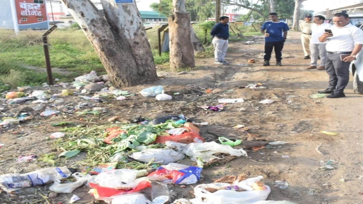 Bhopal: शहर में गंदगी फैलाने पर 450 प्रकरण दर्ज, अस्पताल संचालक पर 10 हजार का जुर्माना