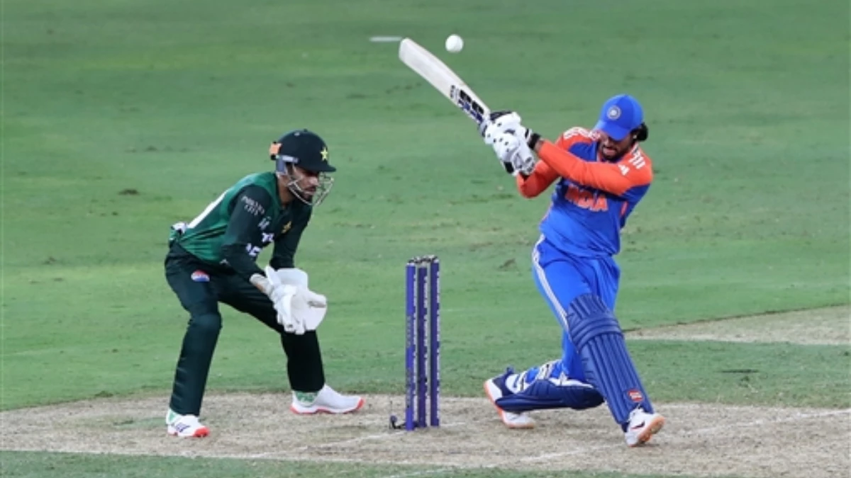 India vs Pakistan Asia Cup 2025 : जीत के बाद भारतीय टीम नहीं उतरी पाकिस्तान से हाथ मिलाने, पाक खिलाड़ी करते रहे इंतजार