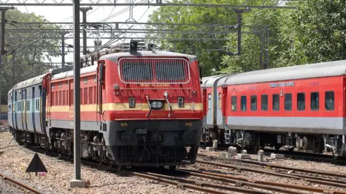 Hubli To Rishikesh Special Train: आज से हुबली - ऋषिकेश के बीच चलेगी स्पेशल ट्रेन… आगरा, निजामुद्दीन, मेरठ, हरिद्वार रहेगा रूट, जानिए टाइमिंग