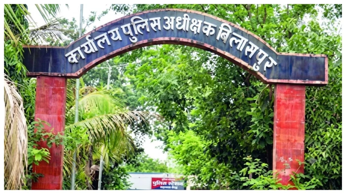 25 पुलिस अधिकारियों और कर्मचारियों को मिला इनाम, 4 बड़े मामलों में सफलता पर SSP ने दिया पुरस्कार