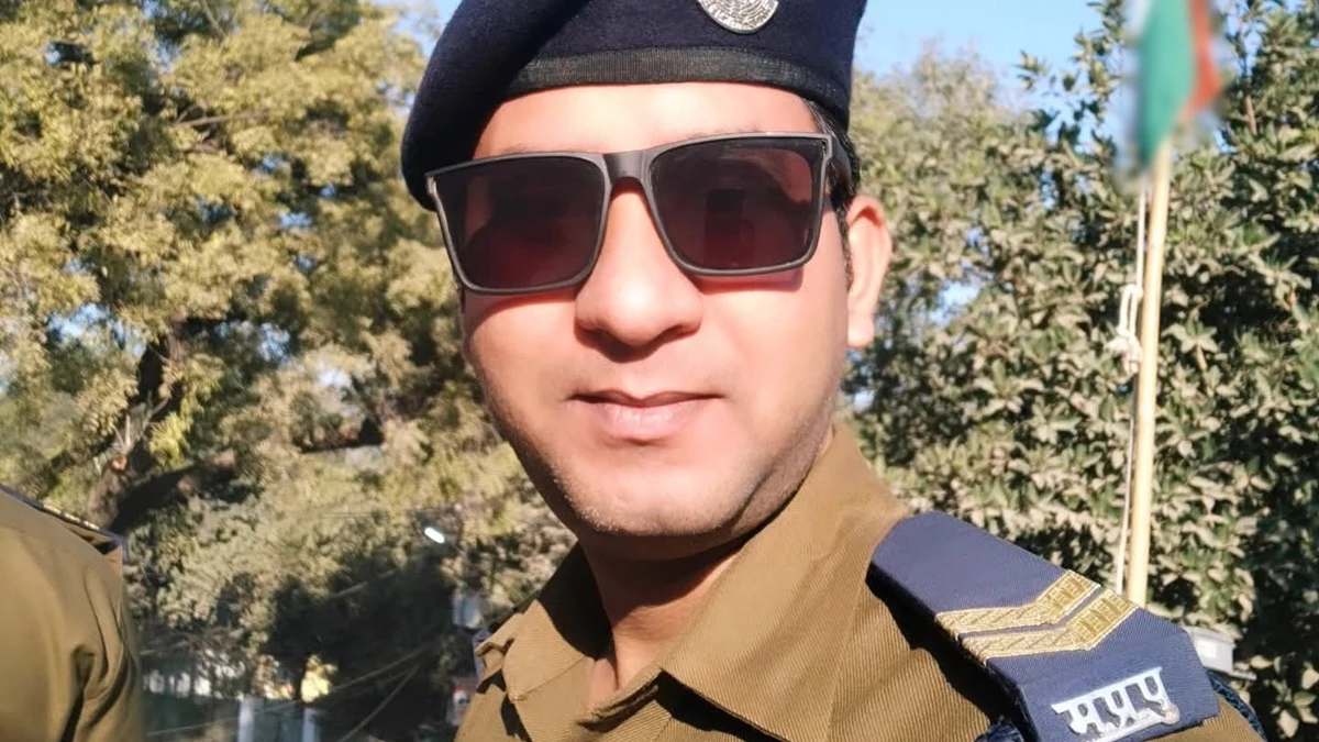 ग्वालियर की पुलिस लाइन में प्रधान आरक्षक ने फांसी लगाकर दी जान