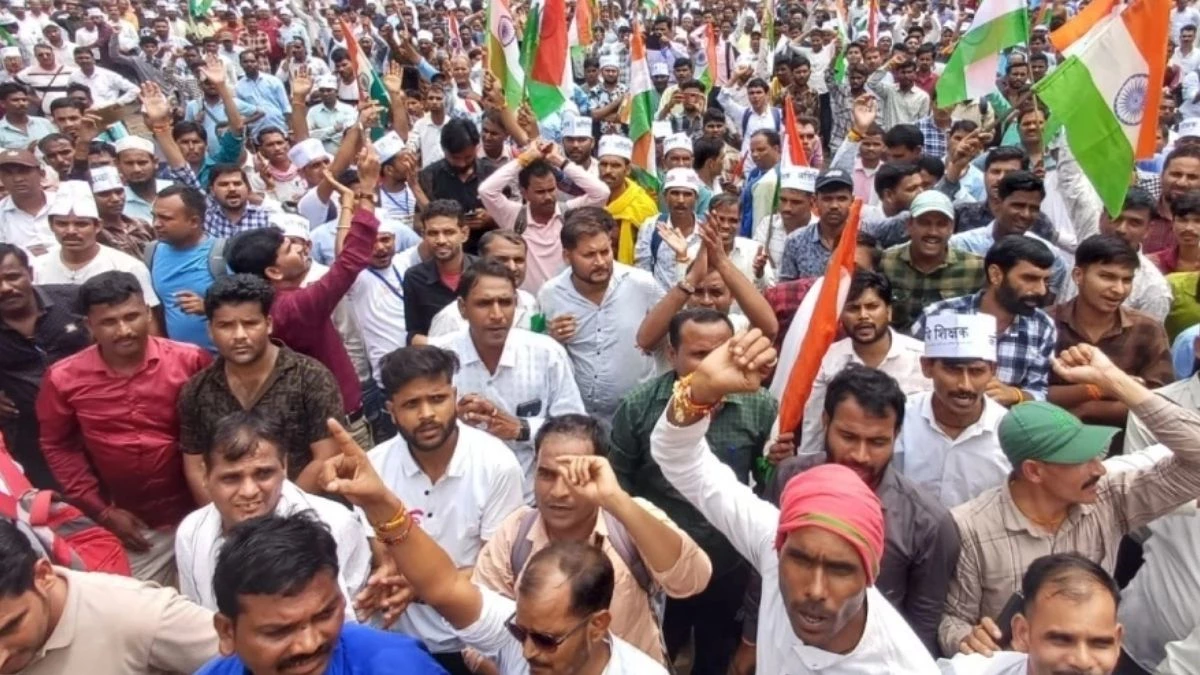 DA, कैशलेस स्वास्थ्य बीमा और पदोन्नति की मांग ने पकड़ा जोर... 11 सूत्रीय मांगों को लेकर भोपाल में कर्मचारी करेंगे मंत्रालय का घेराव