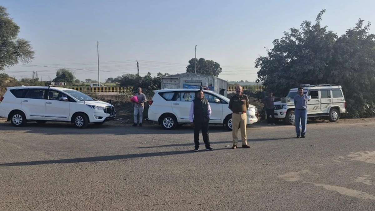 Mahakumbh Traffic: MP में UP सीमा पर रात में दो बार लगा जाम, दिनभर में हालात सामान्य