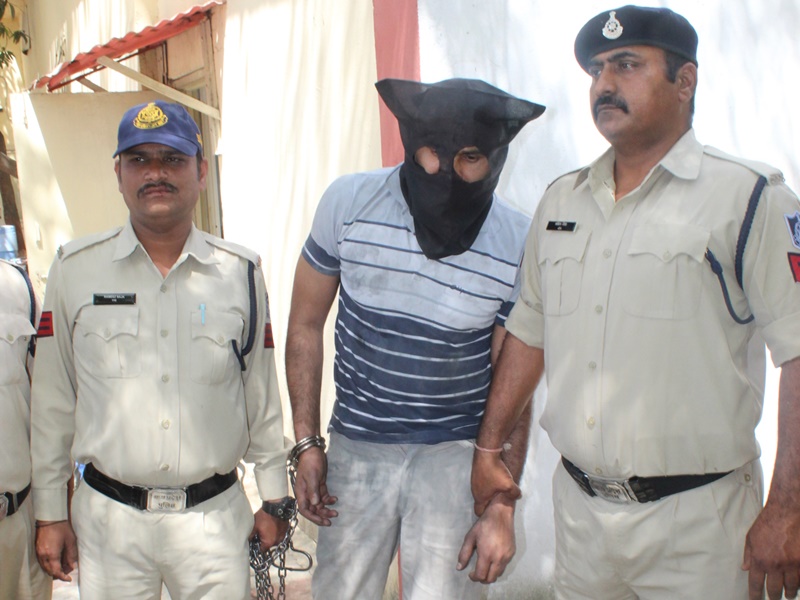 Madhya Pradesh News: सीतामऊ टीआइ पर फायर करने वाला कुख्यात बदमाश अमजद लाला गिरफ्तार