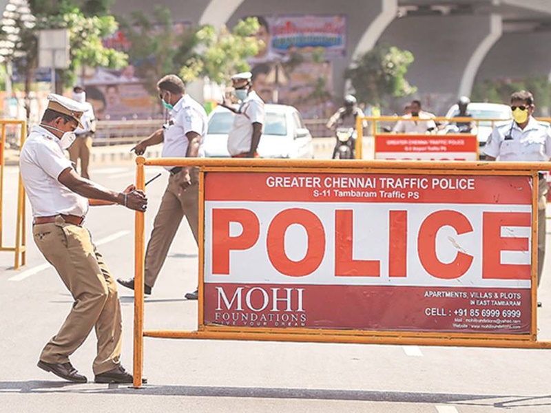 Lockdown Latest News: 24 घंटों में रिकॉर्ड 2,00,739 नए केस, डॉक्टरों की सलाह, देश में लगे सम्पूर्ण लॉकडाउन