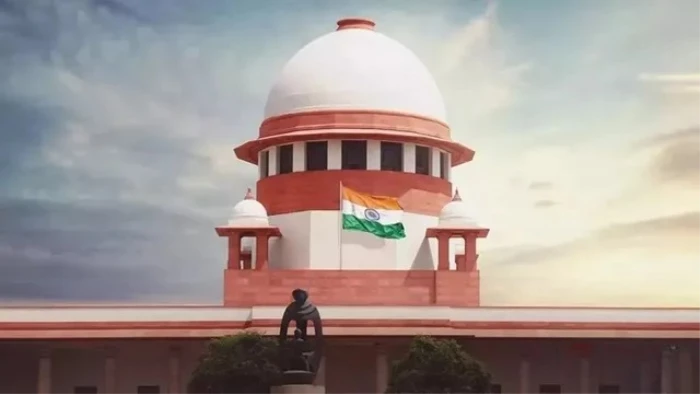 पति से 1.5 करोड़ का समझौता और फिर 170 करोड़ का लालच! SC ने 26 साल पुरानी शादी की रद