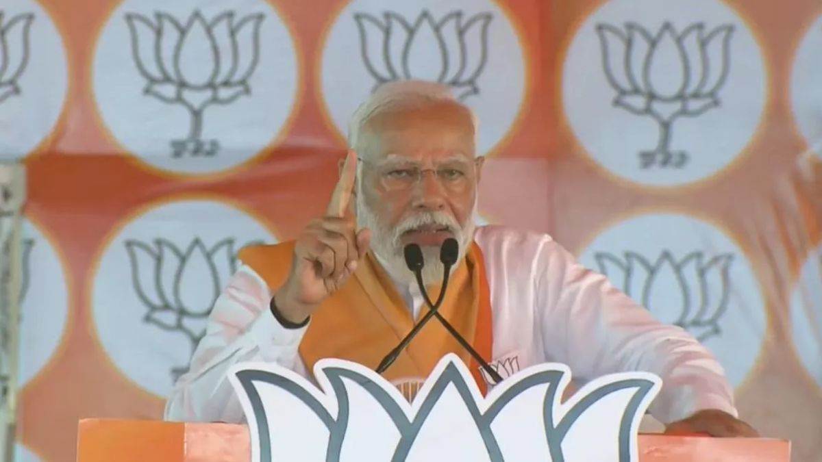 PM मोदी का उद्धव ठाकरे पर हमला, कहा- नकली शिवसेना का कांग्रेस में होगा विलय