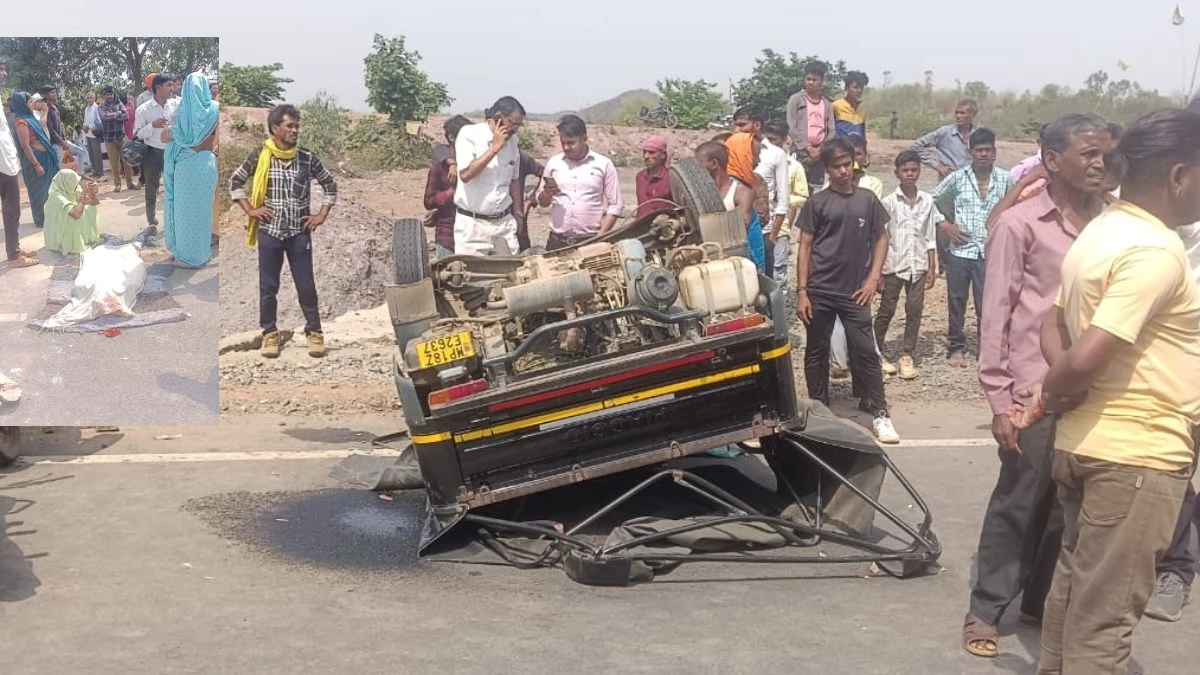 Scorpio collides with the auto, the driver's death; Family members jammed Shahdol Rewa road