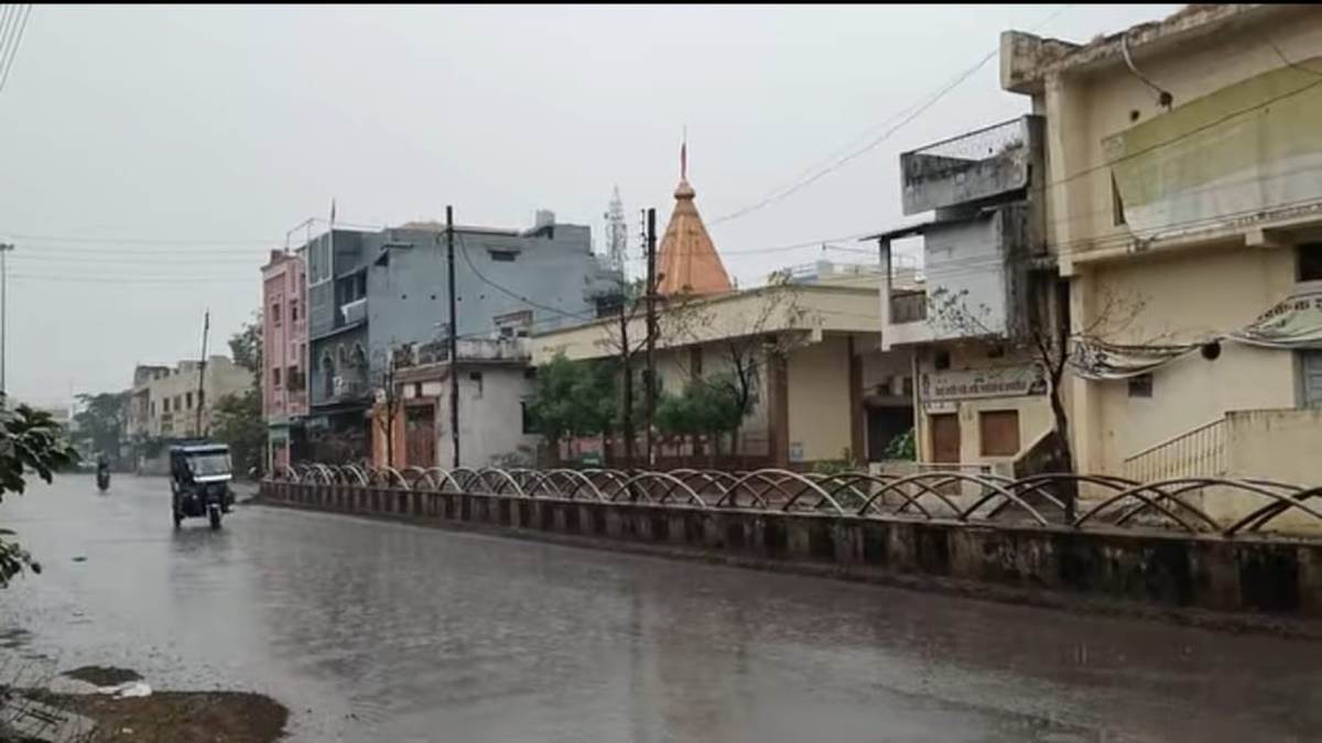 छत्तीसगढ़ के मैदानी इलाकों में 'राहत और आफत':बारिश ने दिलाई तपिश से राहत जाने आगे कैसे रहने वाला मौसम