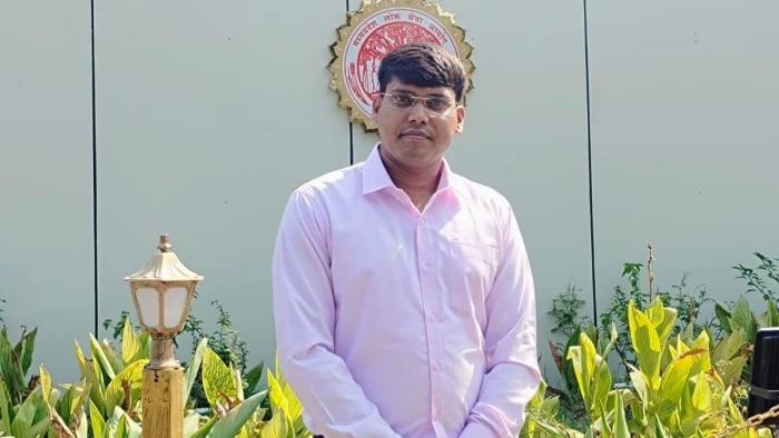 संघर्ष, समर्पण और आत्मविश्वास की प्रेरणादायक कहानी, MPPSC परीक्षा में पूरे प्रदेश में चौथा स्थान हासिल कर नरेंद्र ने रोशन किया बालाघाट का नाम