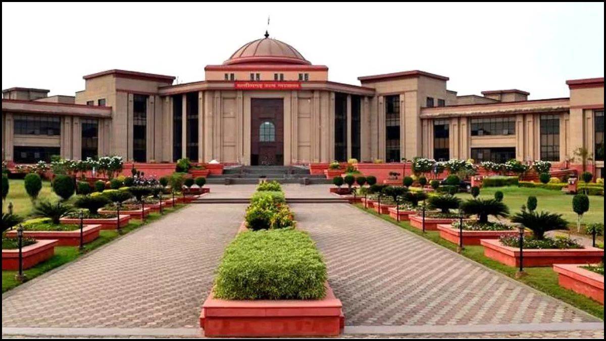 छत्तीसगढ़ में रविशंकर महाराज बनाम सीबीआई... याचिका पर हाई कोर्ट ने 24 घंटे में मांगा हलफनामा, 24 जून को अगली सुनवाई