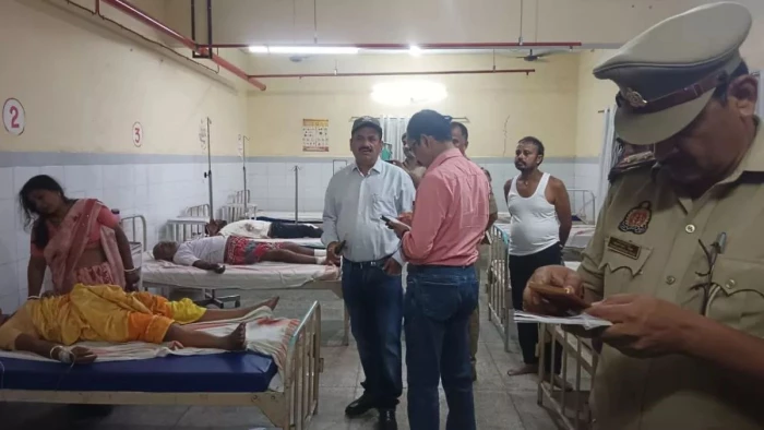 Road Accident: बस और ट्रक की जोरदार टक्कर, CG के चार श्रद्धालुओं की मौत और छह गंभीर रूप से घायल