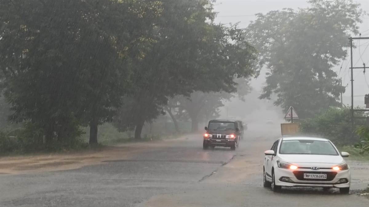 Rain in Shahdol: शहडोल में फिर शुरू हुआ तेज बारिश का दौर, लोगों को गर्मी से मिली राहत