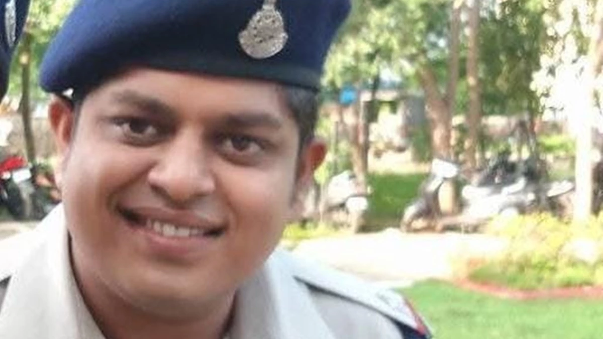 MP के छिंदवाड़ा में रोड क्रास कर रहे पुलिस एएसआई को कार ने मारी टक्कर, मौके पर हो गई मौत
