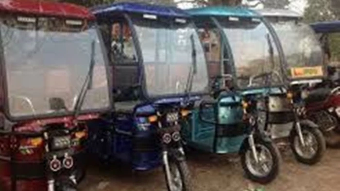 जबलपुर में अब मनमानी दौड़ नहीं लगा सकेंगे ई-रिक्शा, पार्किंग-रूट समेत जोन और रंग कोडिंग होगी तय