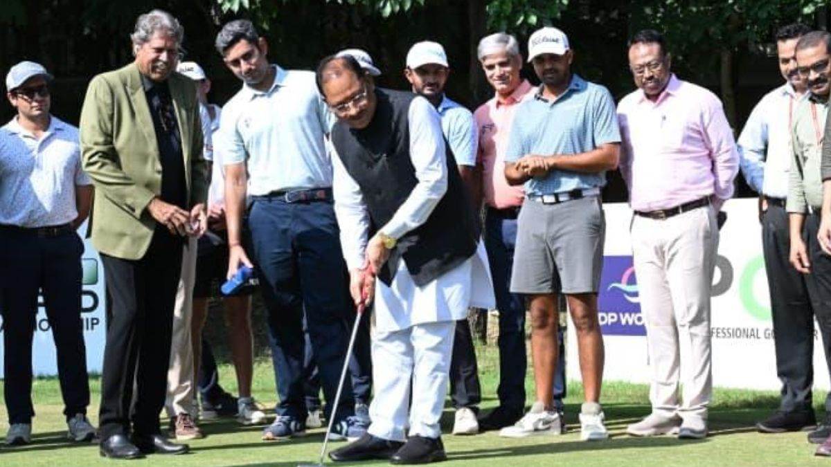 ग्लोबल गोल्फ मैप पर छाने को तैयार नवा रायपुर: CM साय ने 'DP World नवा रायपुर ओपन 2026' ट्रॉफी का किया अनावरण, कपिल देव भी रहे मौजूद